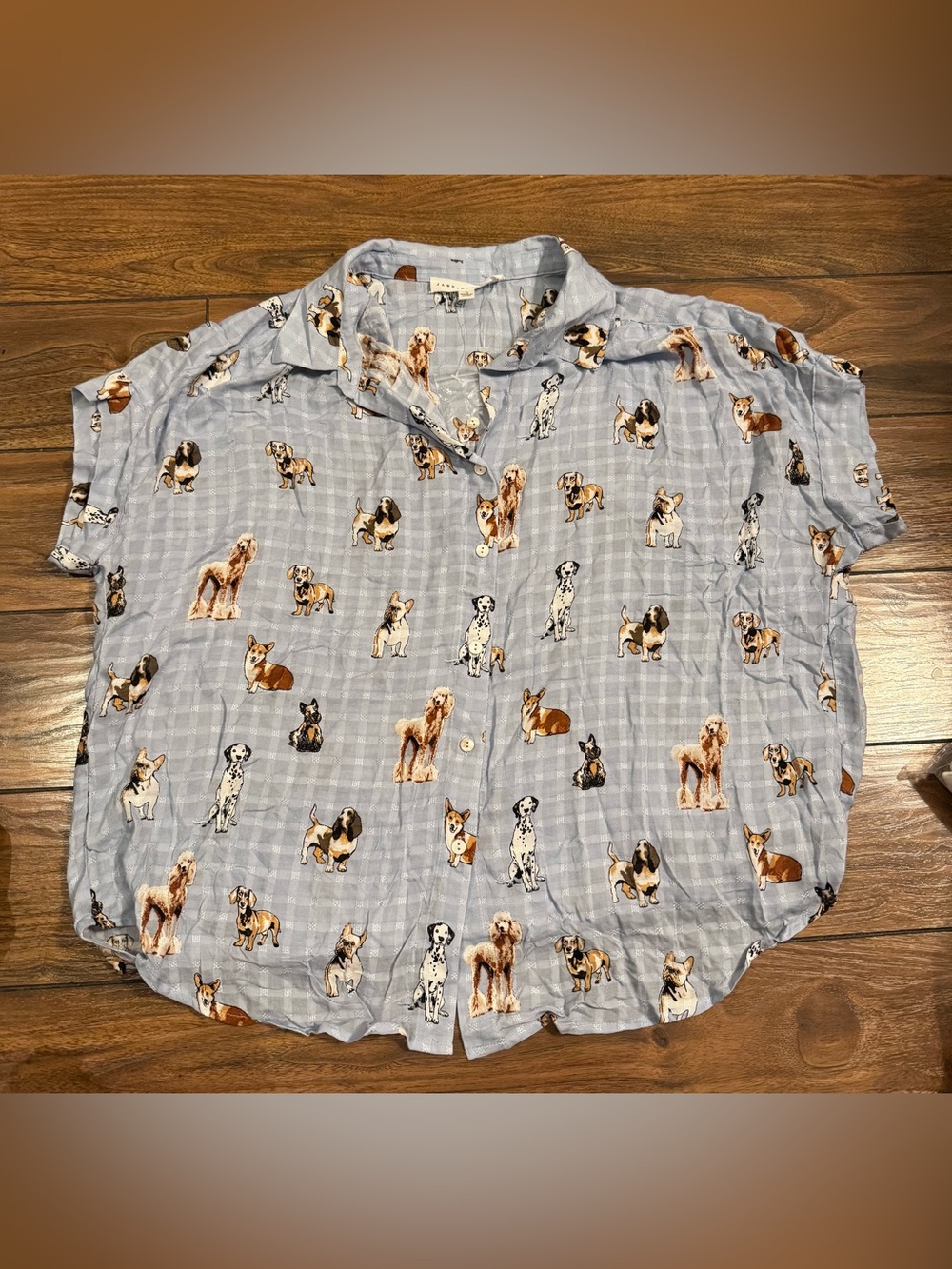 Jane and Delancey Light Blue Dog-Print Button Front Blouse. Women’s size medium